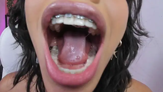 دردشة Britney_Collins_ الجنسية المباشرة