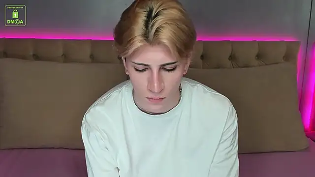 Elon_brown লাইভ XXX চ্যাট
