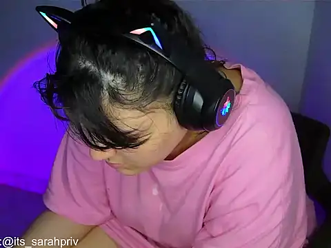 soysara15's Live XXX Chat