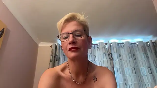 JennyHazel1: απευθείας συνομιλία ΧΧΧ
