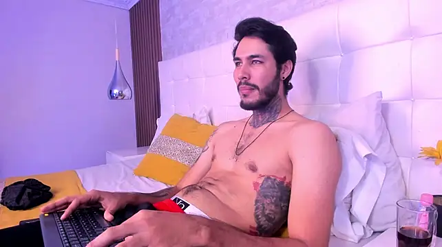 JacksonGreenn's Live XXX Chat