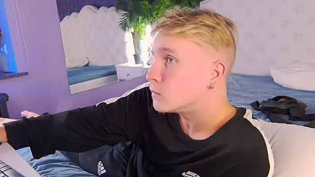 _AlexHot_ Live XXX-chat