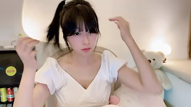 OnechestnutのライブXXXチャット