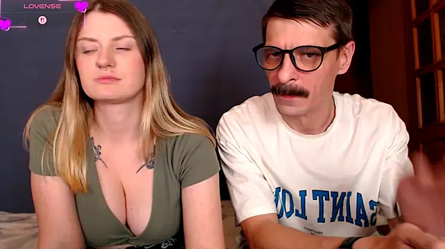 CozyCurves Chat XXX live