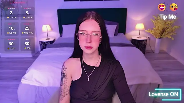 AlexisBliss' Live XXX Chat