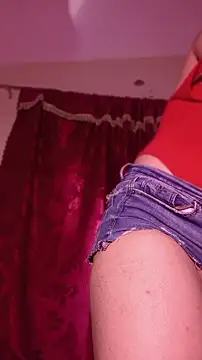kfenboykitty Adlı Modelin Canlı XXX Sohbeti