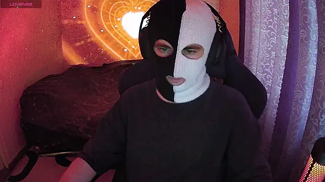 ZXCENSORED- Live XXX-chat