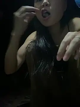 Emmi_cute9x 现场XXX聊天