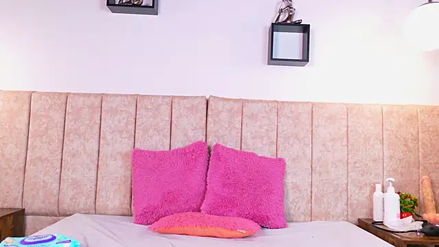 Živý XXX chat Holy_un