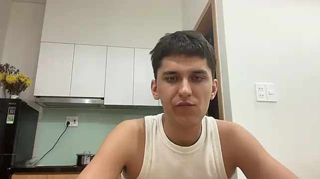 Chat +18 de Adrian_Coles ao vivo