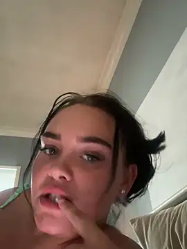 MaddisonWhitex's Live XXX Chat