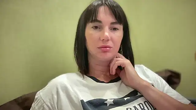 XXX chat uživo modela EvilDemon94