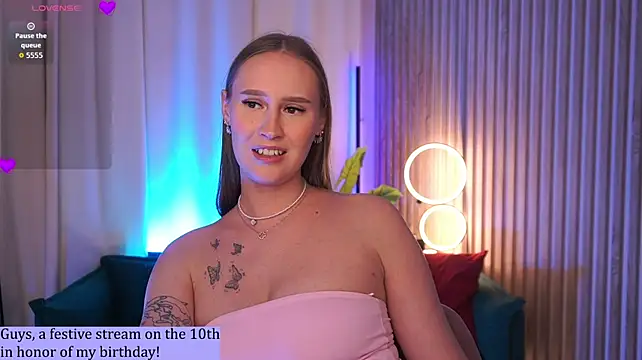 ViMilka Chat XXX live