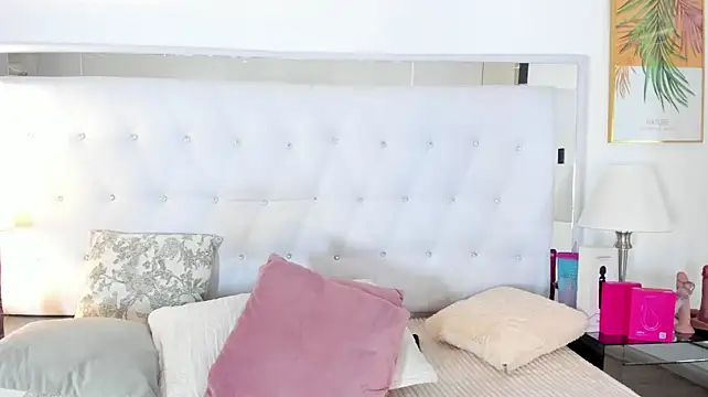 Isla_Scott Chat XXX in diretta
