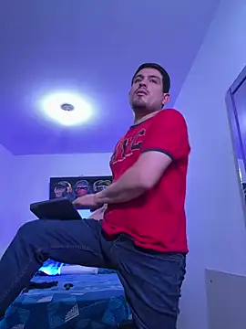 Chat +18 de williamsmiiths16 ao vivo