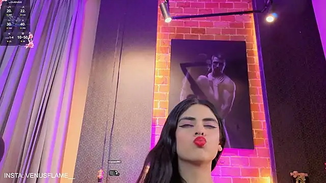 Venus_flame1 Adlı Modelin Canlı XXX Sohbeti