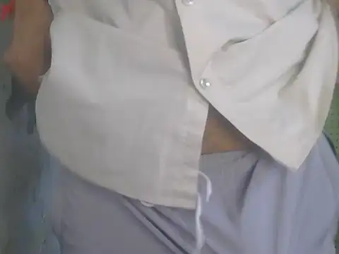 Stubborndesiboy Live XXX-chat