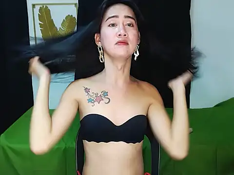 Živý XXX chat SkinnyYuriBigCOCK