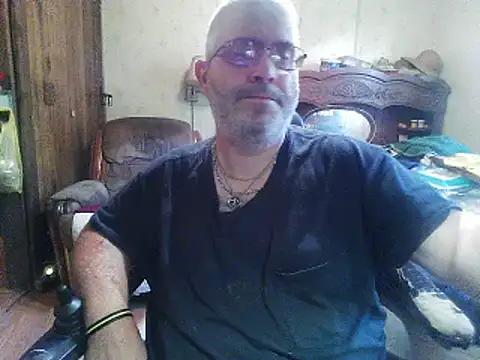 Chat XXX en directo de hearseguy77
