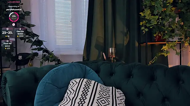 InesPiek Live XXX-Chat