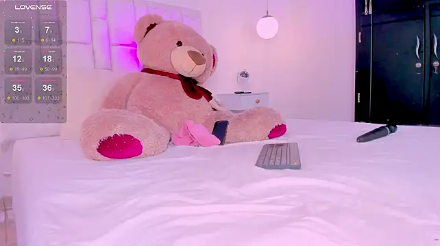 XXX chat uživo modela CodyTwink