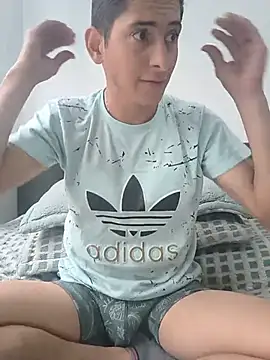 XXX chat uživo modela Tiger_cryad