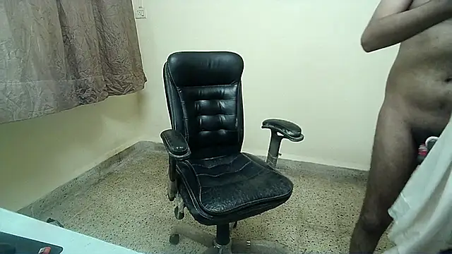 XXX chat uživo modela Kinky_Kumarr