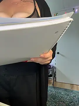 Živý XXX chat CurvesNChaos