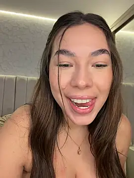 DannaMarshall Adlı Modelin Canlı XXX Sohbeti