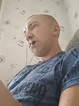 _uncle_Mitya-43_ Chat XXX in diretta
