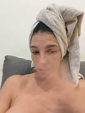 Chat +18 de Sposini69 ao vivo