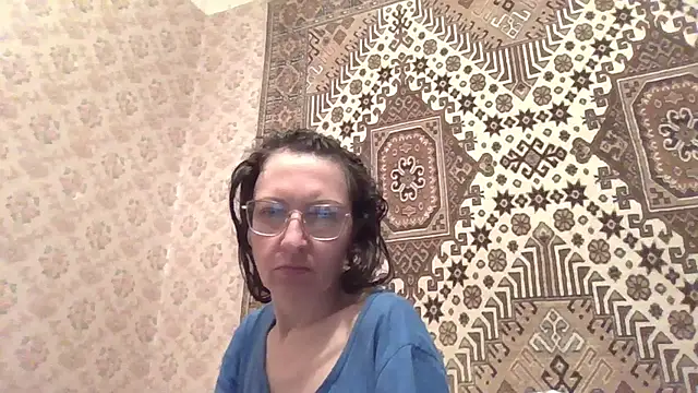 FayInessaKiss Live XXX-Chat