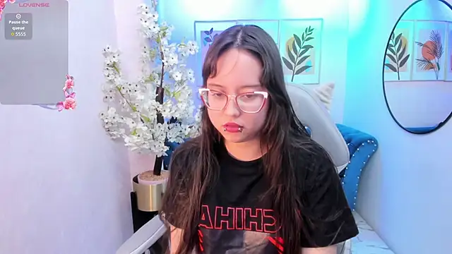 Shady_bug Live XXX-Chat
