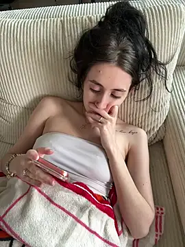 Lena_Lang Adlı Modelin Canlı XXX Sohbeti