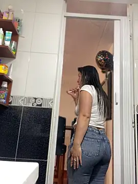 Chat +18 de Abby-LS ao vivo