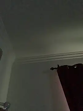 הופעת וובקאם של SstraightattedlilDCumz