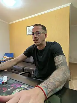 Czat XXX na żywo – MeladoDiMel