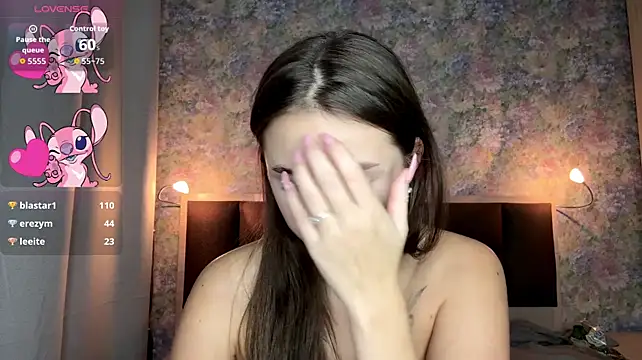LoraDavin Live XXX chat