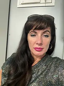 LadyLuxLover's Live XXX Chat