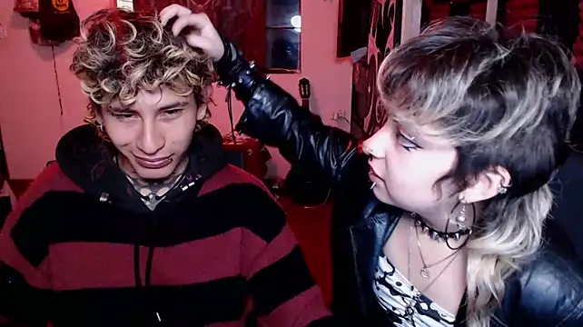 צ'אט XXX בשידור חי של Cute_Chrixxx