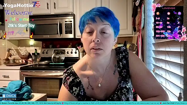 YogaHottie76's Live XXX Chat