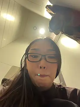 trytomakememoam's Live XXX Chat
