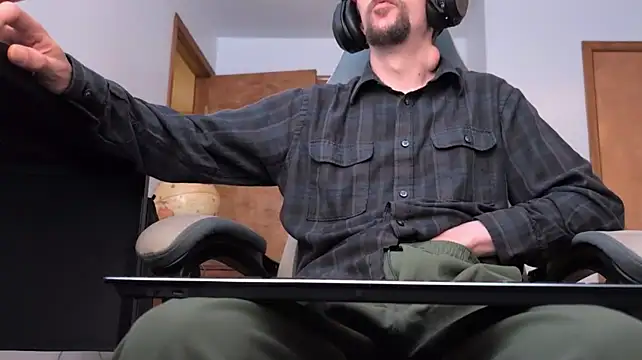 Opondestre00420n Live XXX chat