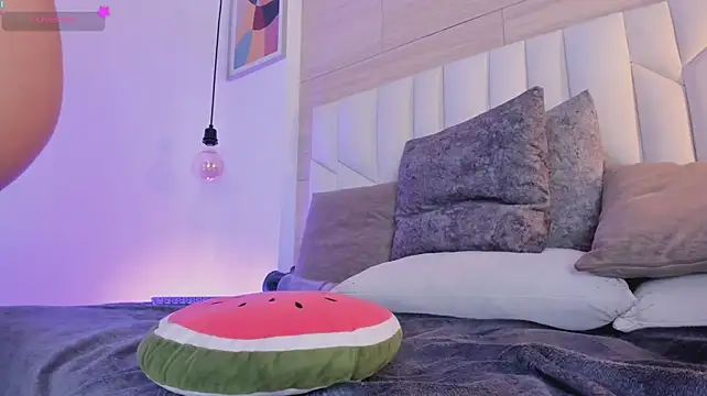 Živý XXX chat io_chie_