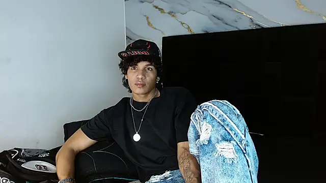 MaximilianRoth 现场XXX聊天