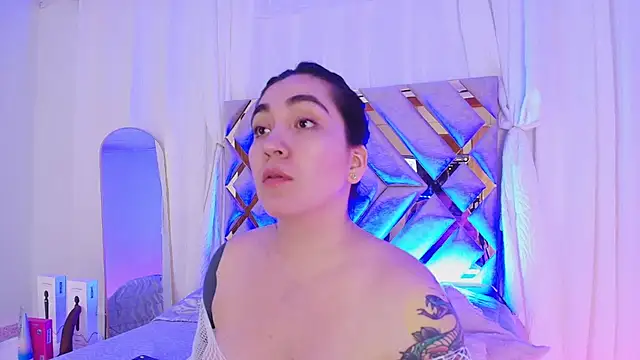 Chat XXX en directo de KathiaJenner