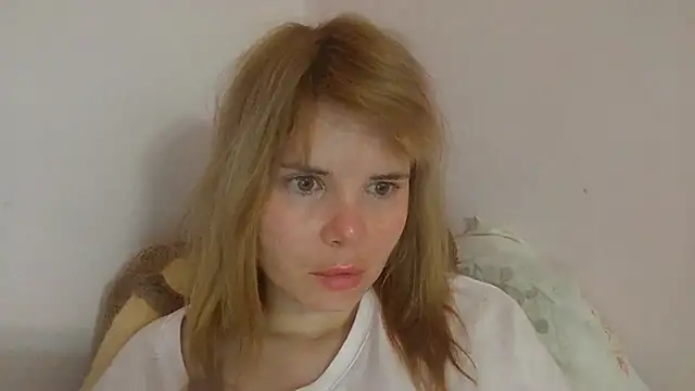 HornyElena Live XXX-Chat