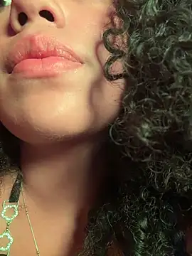 Chat +18 de Morenayaa ao vivo