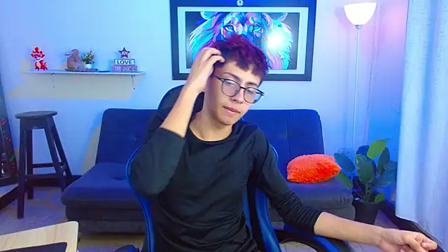 alexcum_18 Live XXX Chat