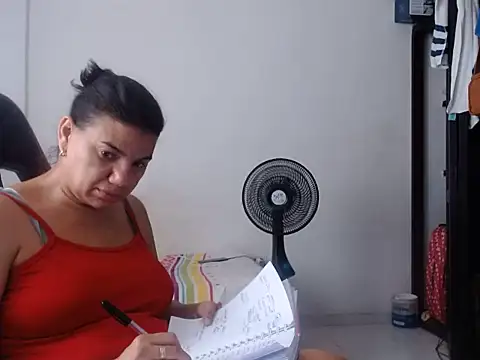 צ'אט XXX בשידור חי של Adriana_0312